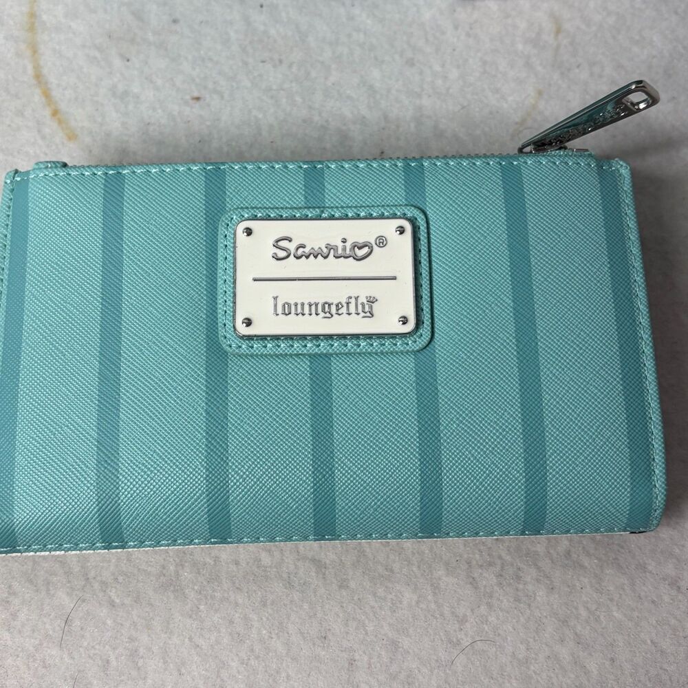 Loungefly Sanrio Hello Kitty cupcake mini backpack pastel colors and wallet - Picture 6 of 11